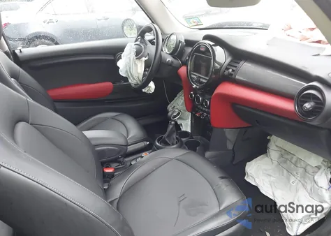 2018 Mini Hardtop Cooper/Oxford Edition from USA, damaged, VIN WMWXP5C56J2G63724